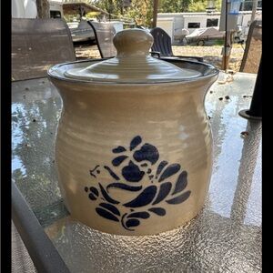 Vintage Pfaltzgraff Folk Art 1.5 Qt. Stoneware Canister with Lid #509